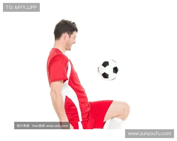 足球明星精彩杂耍瞬间大集合让你领略足球魅力与技巧的完美结合