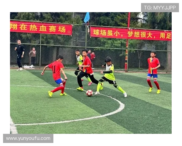 闪耀绿茵场的足球明星名字盘点让你一眼爱上他们的魅力与风采